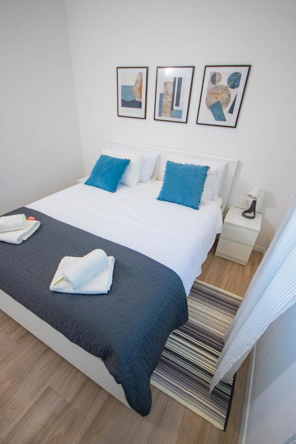 Apartmani Le-Lu Kaštela Exteriör bild