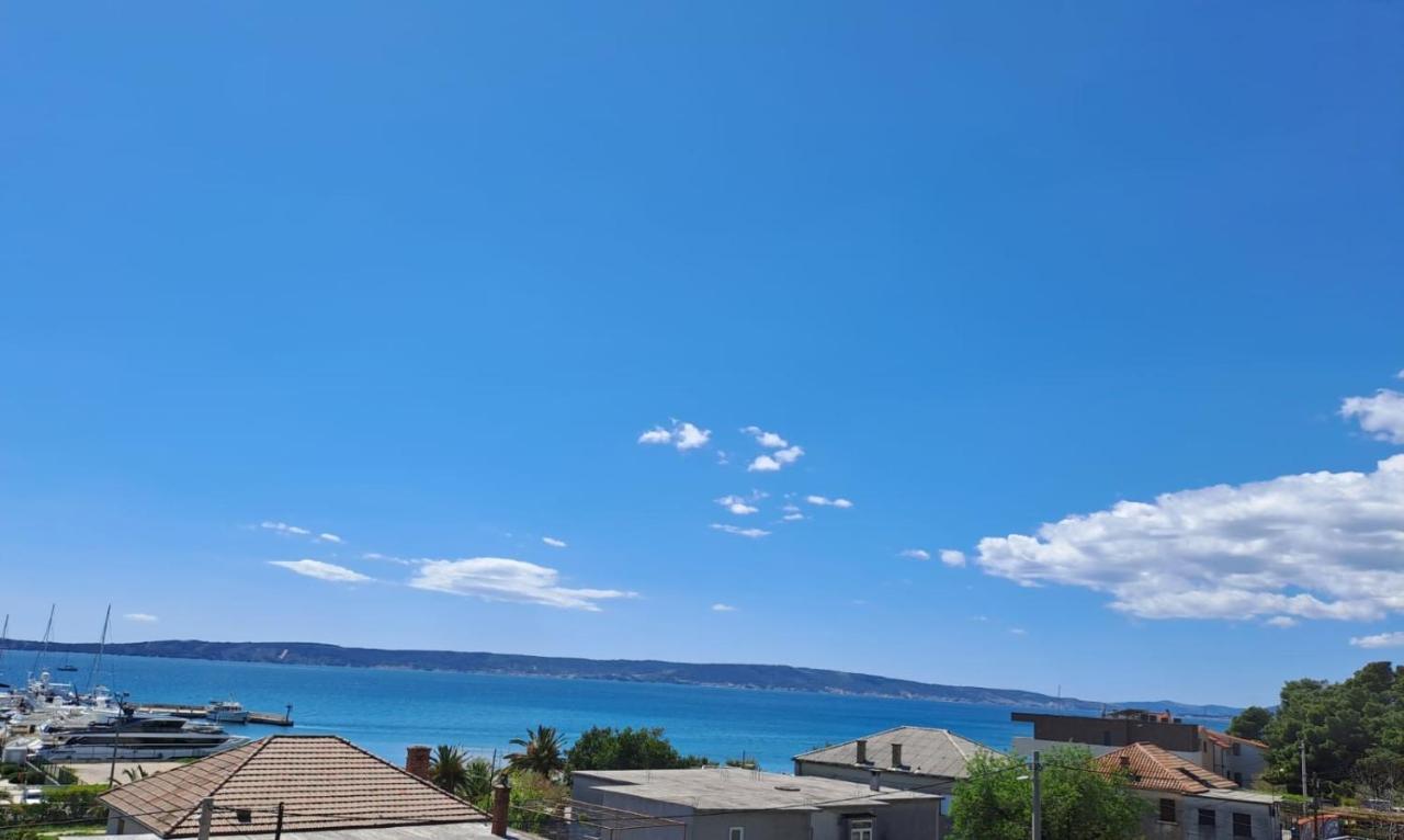 Apartmani Le-Lu Kaštela Exteriör bild